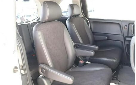 Honda Freed I, 2015 год, 903 000 рублей, 25 фотография