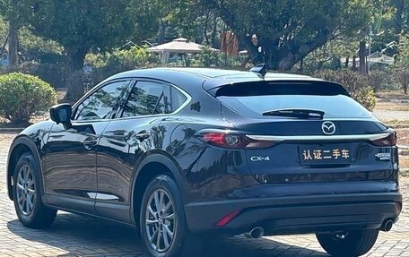 Mazda CX-4, 2022 год, 1 900 000 рублей, 6 фотография