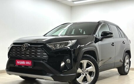 Toyota RAV4, 2021 год, 3 675 000 рублей, 7 фотография