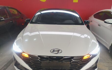 Hyundai Elantra, 2022 год, 1 288 000 рублей, 2 фотография