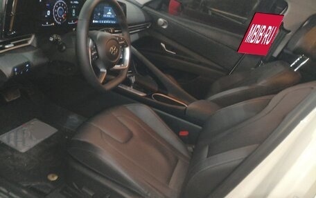 Hyundai Elantra, 2022 год, 1 288 000 рублей, 8 фотография