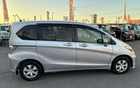 Honda Freed I, 2015 год, 901 000 рублей, 7 фотография