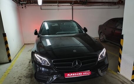 Mercedes-Benz E-Класс, 2019 год, 5 800 000 рублей, 1 фотография