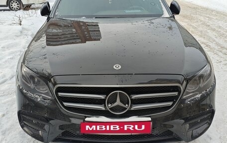 Mercedes-Benz E-Класс, 2019 год, 5 800 000 рублей, 3 фотография