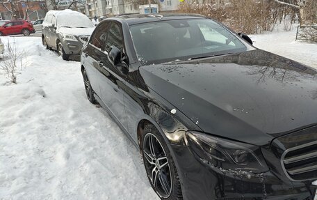 Mercedes-Benz E-Класс, 2019 год, 5 800 000 рублей, 18 фотография