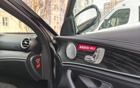 Mercedes-Benz E-Класс, 2019 год, 5 800 000 рублей, 10 фотография