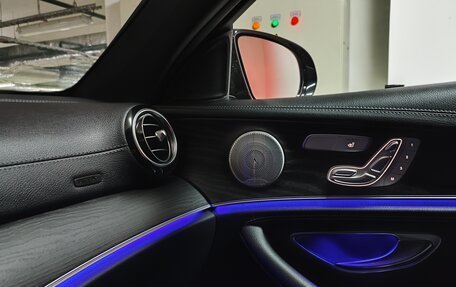 Mercedes-Benz E-Класс, 2019 год, 5 800 000 рублей, 19 фотография