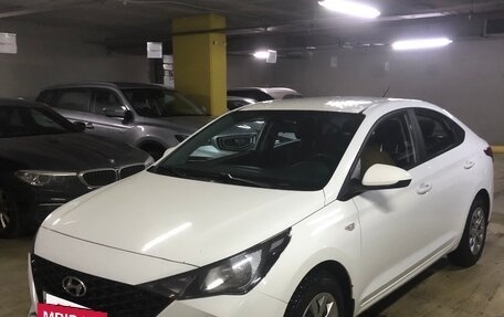 Hyundai Solaris II рестайлинг, 2020 год, 1 050 000 рублей, 2 фотография