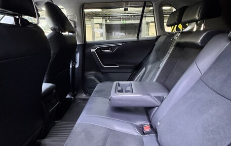 Toyota RAV4, 2022 год, 5 290 000 рублей, 15 фотография