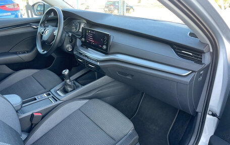 Skoda Octavia IV, 2023 год, 1 810 000 рублей, 13 фотография