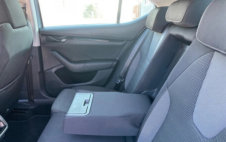 Skoda Octavia IV, 2023 год, 1 810 000 рублей, 19 фотография