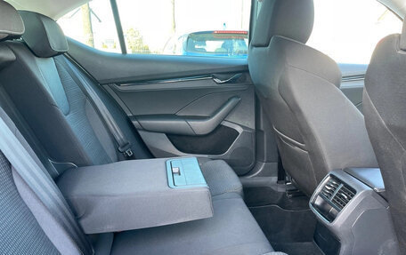 Skoda Octavia IV, 2023 год, 1 810 000 рублей, 17 фотография