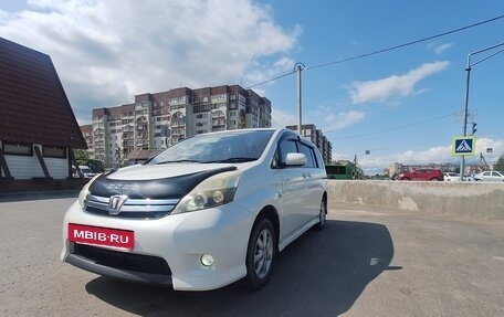 Toyota ISis I, 2012 год, 1 200 000 рублей, 4 фотография