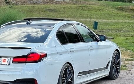 BMW 5 серия, 2021 год, 4 174 000 рублей, 3 фотография