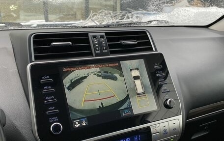 Toyota Land Cruiser Prado 150 рестайлинг 2, 2021 год, 6 499 000 рублей, 16 фотография