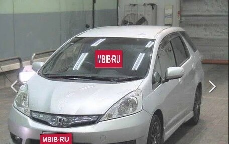 Honda Fit Shuttle I рестайлинг, 2015 год, 750 000 рублей, 3 фотография