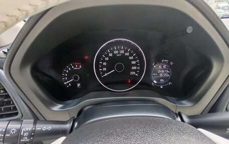 Honda Vezel, 2022 год, 1 338 000 рублей, 16 фотография