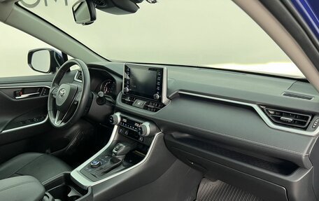 Toyota RAV4, 2021 год, 3 690 000 рублей, 14 фотография