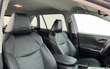 Toyota RAV4, 2021 год, 3 690 000 рублей, 15 фотография