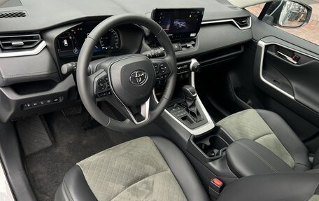 Toyota RAV4, 2025 год, 4 090 000 рублей, 7 фотография