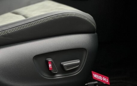 Toyota RAV4, 2025 год, 4 090 000 рублей, 28 фотография