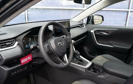 Toyota RAV4, 2025 год, 4 490 000 рублей, 15 фотография