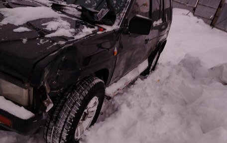 Nissan Terrano II рестайлинг, 1991 год, 230 000 рублей, 10 фотография