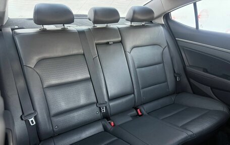 Hyundai Elantra VI рестайлинг, 2016 год, 1 169 000 рублей, 23 фотография