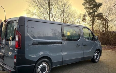 Renault Trafic, 2021 год, 4 350 000 рублей, 5 фотография