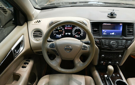 Nissan Pathfinder, 2014 год, 1 950 000 рублей, 14 фотография