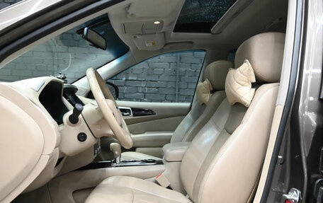 Nissan Pathfinder, 2014 год, 1 950 000 рублей, 21 фотография