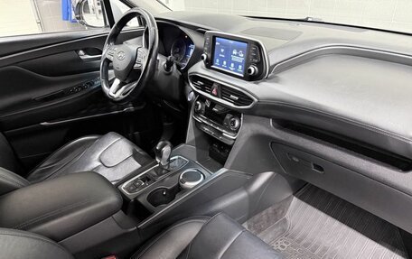 Hyundai Santa Fe IV, 2019 год, 2 599 000 рублей, 21 фотография