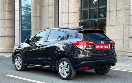 Honda Vezel, 2022 год, 1 390 000 рублей, 6 фотография