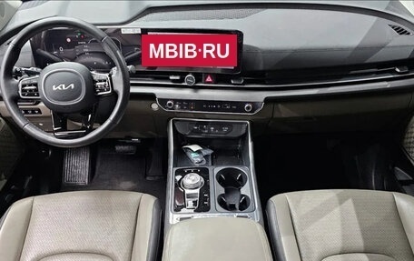 KIA Carnival, 2025 год, 5 900 000 рублей, 7 фотография