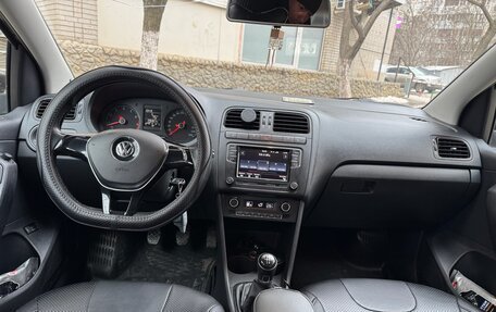 Volkswagen Polo VI (EU Market), 2015 год, 1 050 000 рублей, 5 фотография