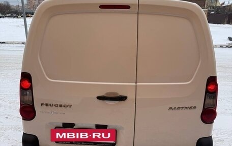 Peugeot Partner II рестайлинг 2, 2017 год, 1 150 000 рублей, 2 фотография