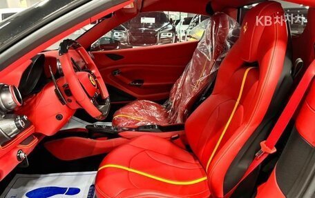 Ferrari F8, 2021 год, 28 700 000 рублей, 8 фотография