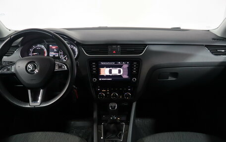 Skoda Octavia, 2018 год, 1 499 000 рублей, 7 фотография