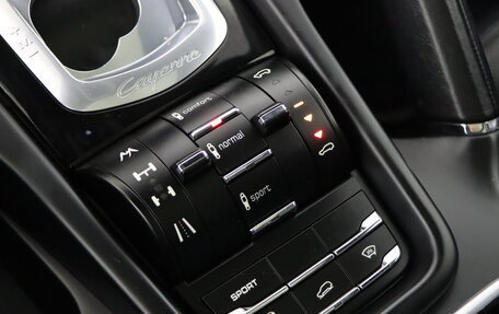 Porsche Cayenne III, 2011 год, 2 599 990 рублей, 25 фотография