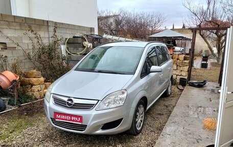 Opel Zafira B, 2008 год, 749 000 рублей, 1 фотография