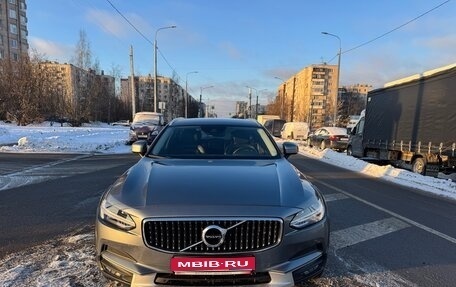 Volvo V90 Cross Country I рестайлинг, 2018 год, 3 090 000 рублей, 1 фотография