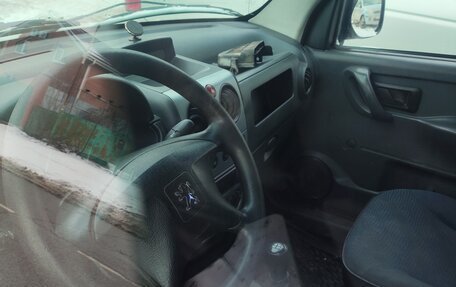 Peugeot Partner II рестайлинг 2, 2011 год, 320 000 рублей, 10 фотография