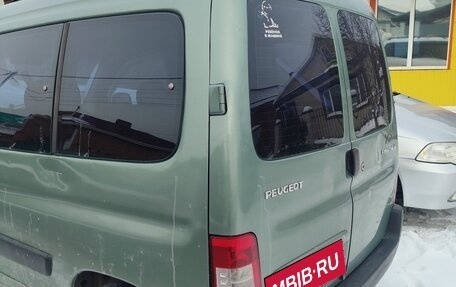 Peugeot Partner II рестайлинг 2, 2011 год, 320 000 рублей, 8 фотография