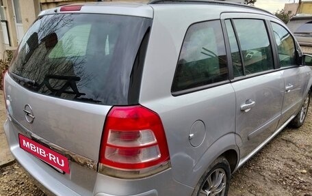 Opel Zafira B, 2008 год, 749 000 рублей, 3 фотография