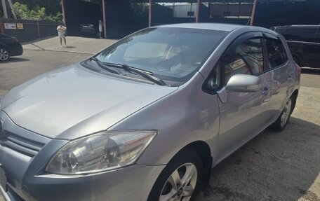 Toyota Auris II, 2011 год, 750 000 рублей, 2 фотография