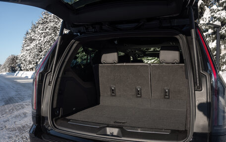 Cadillac Escalade V, 2024 год, 19 000 000 рублей, 32 фотография