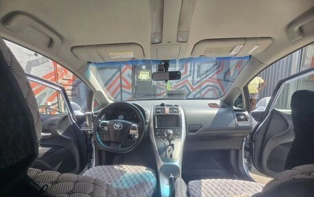 Toyota Auris II, 2011 год, 750 000 рублей, 9 фотография
