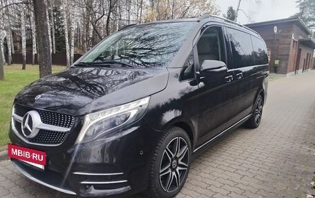 Mercedes-Benz V-Класс, 2021 год, 7 500 000 рублей, 3 фотография