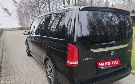 Mercedes-Benz V-Класс, 2021 год, 7 500 000 рублей, 5 фотография