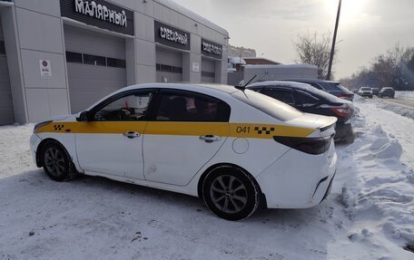 KIA Rio IV, 2017 год, 903 000 рублей, 4 фотография